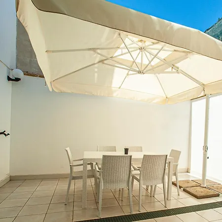 La Casa Celeste Di Paf Apartment