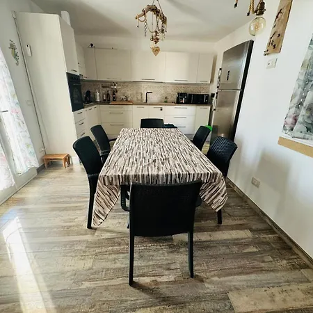 La Casa Celeste Di Paf Apartment *